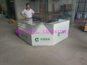 便利店新宠 有机玻璃烟酒展示柜与一体化收银台的创新融合